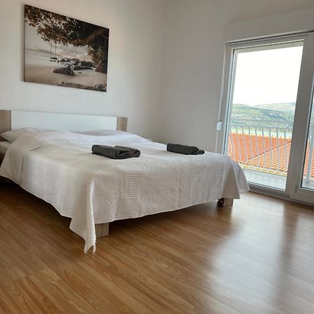 Apartment Roko Trogir Exterior photo