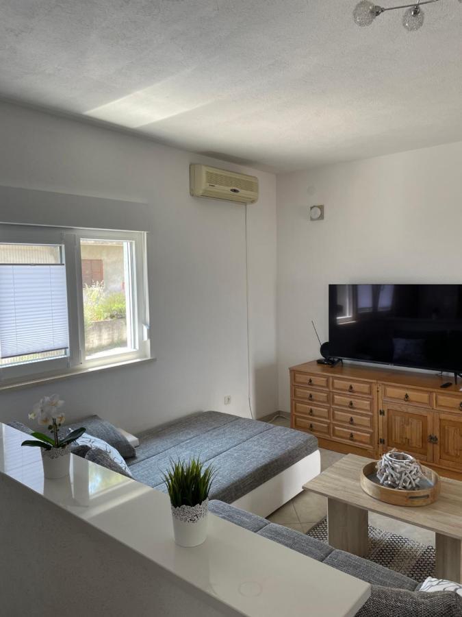 Apartment Roko Trogir Exterior photo