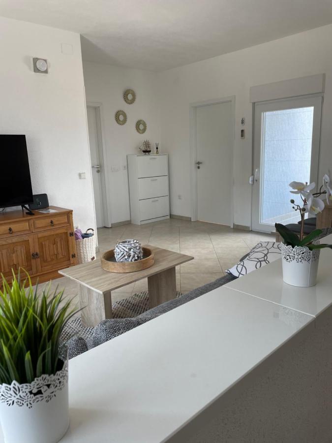 Apartment Roko Trogir Exterior photo