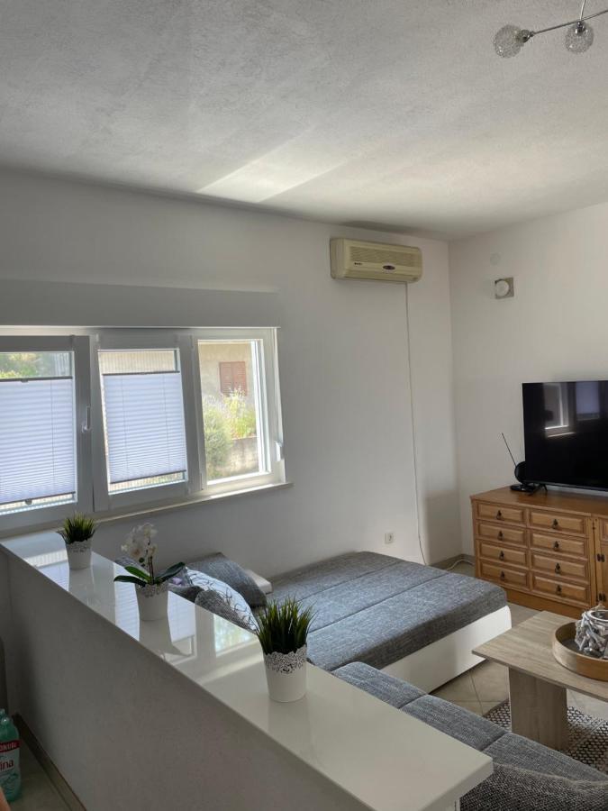 Apartment Roko Trogir Exterior photo